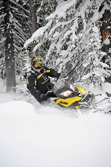 Ski-Doo Summit Rev XM
