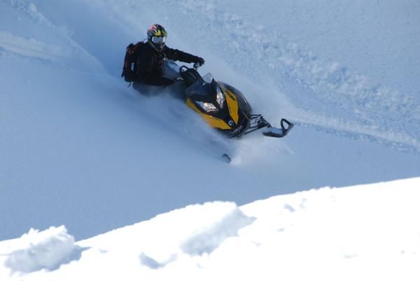 スノーモービル ski-doo summit XM 2013年式