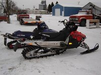 08 sleds 005.jpg