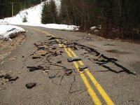 EASTON ROAD DAMAGE AND SIGN BOARD  1-18-09 008 (Small).jpg