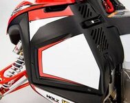 POL_IQ-racer-narrow-panel.jpg